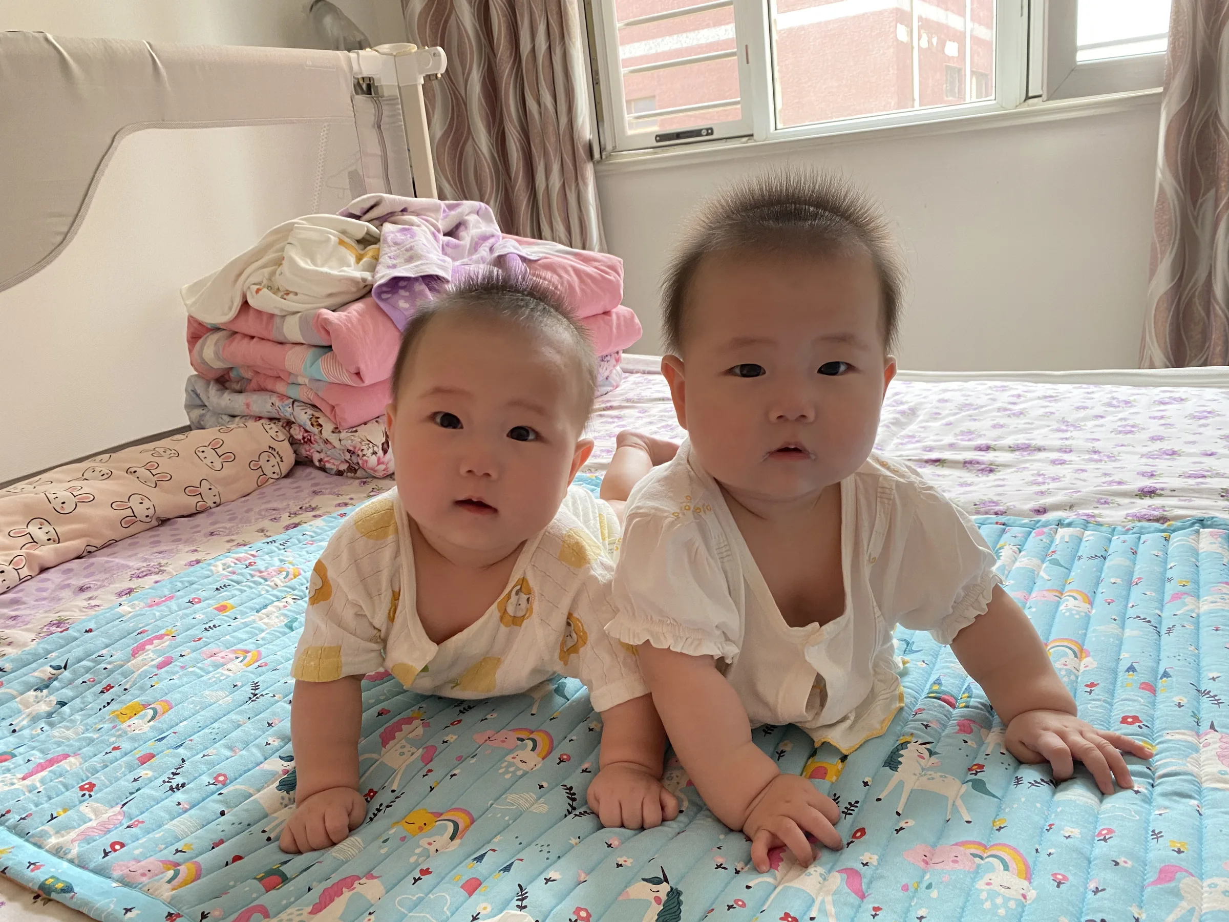 练习抬头喽