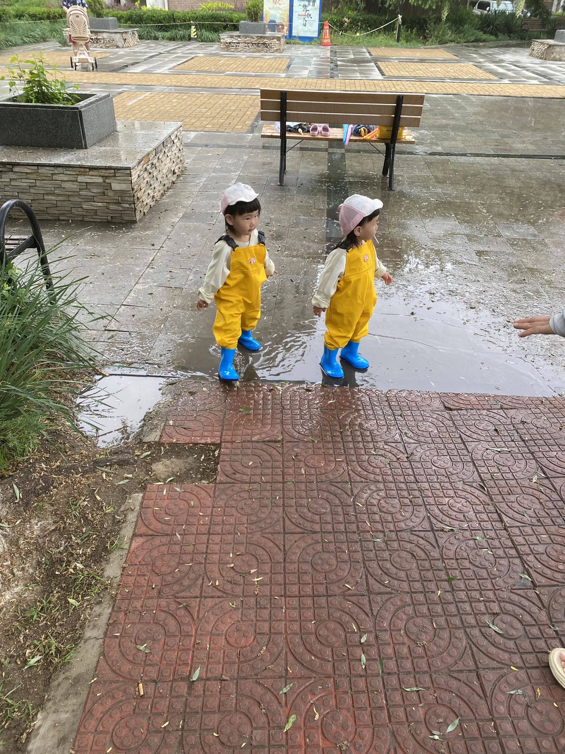 踩水喽