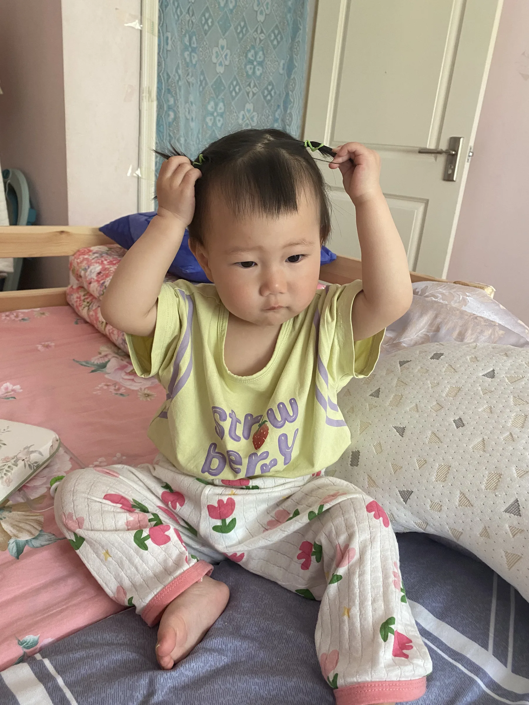 怎么有两个小啾啾